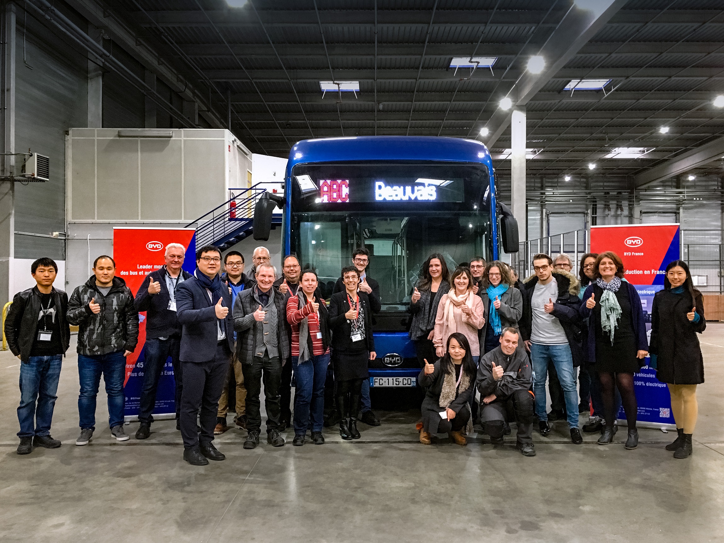 Η BYD France ιδρύθηκε το 2017 και από το Σεπτέμβριο του 2018 διαθέτει ένα εργοστάσιο 80.000 τ.μ. στο Allonne, κοντά στο Beauvais, όπου κατασκευάζονται πλήρως ηλεκτρικά λεωφορεία και πούλμαν. 