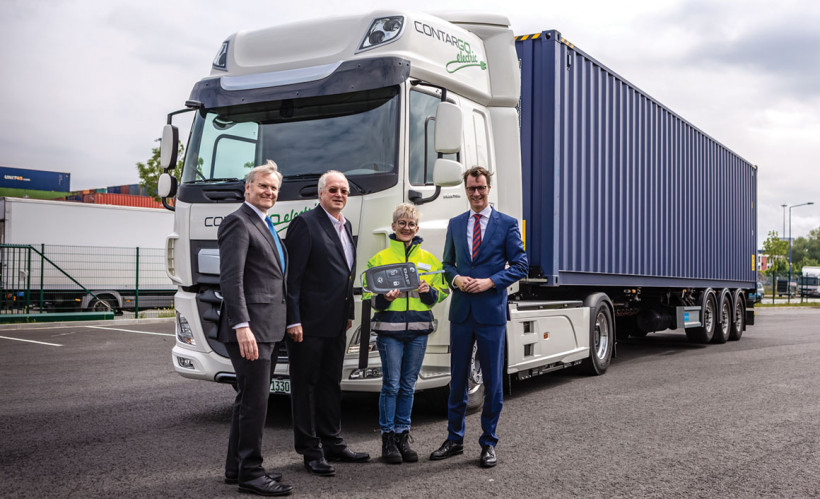 Μεταφορά container με ηλεκτρικά DAF CF