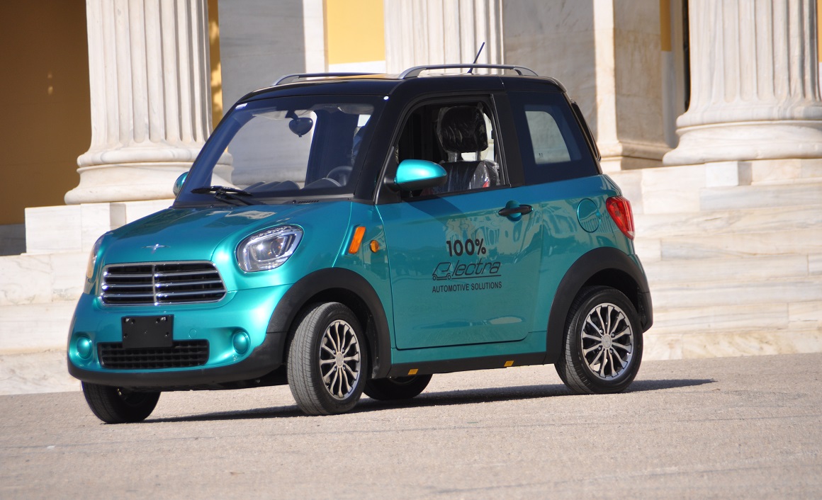 Πλούσιος εξοπλισμός για το ELECTRA Mini, που περιλαμβάνει μεταξύ άλλων και ζάντες αλουμινίου.
