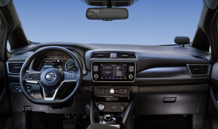 To εσωτερικό του Nissan LEAF