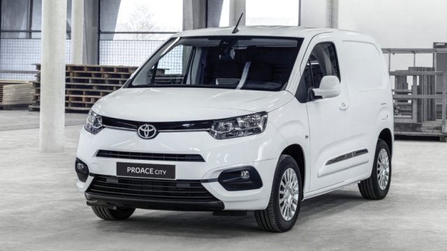 Έρχονται ηλεκτρικά Toyota