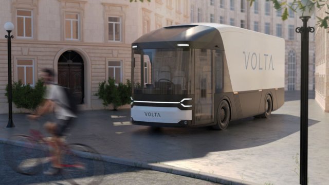 Ηλεκτρικό φορτηγό με τιμόνι στη μέση