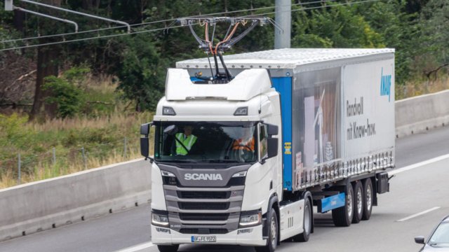 Σε πλήρη λειτουργία ο ηλεκτρικός δρόμος της Γερμανίας