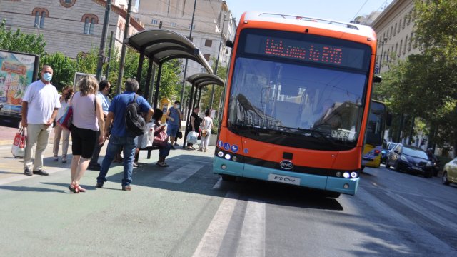 12μετρο ηλεκτρικό BYD στο κέντρο της Αθήνας