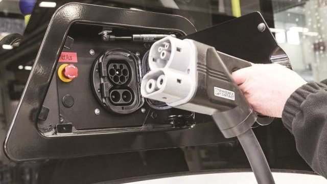 Προμήθεια και ηλεκτρικών minibus για τον ΟΑΣΑ