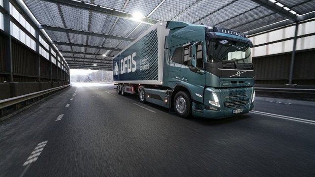 Volvo και DFDS για ηλεκτρικές μεταφορές