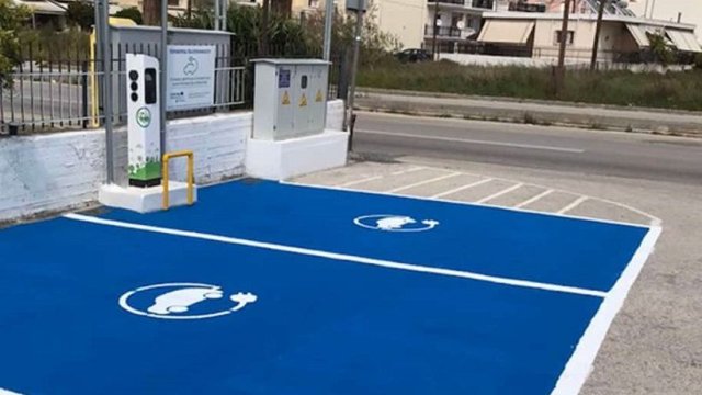Φορτιστές στην Πελοπόννησο