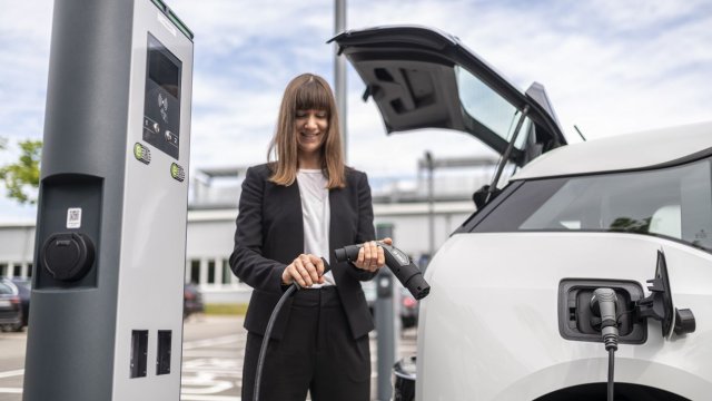 BOSCH: Φόρτιση χωρίς μονάδα ελέγχου